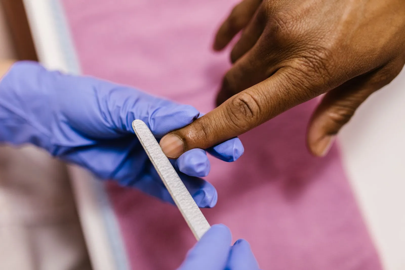 What to Expect at a Men’s Nail Salon